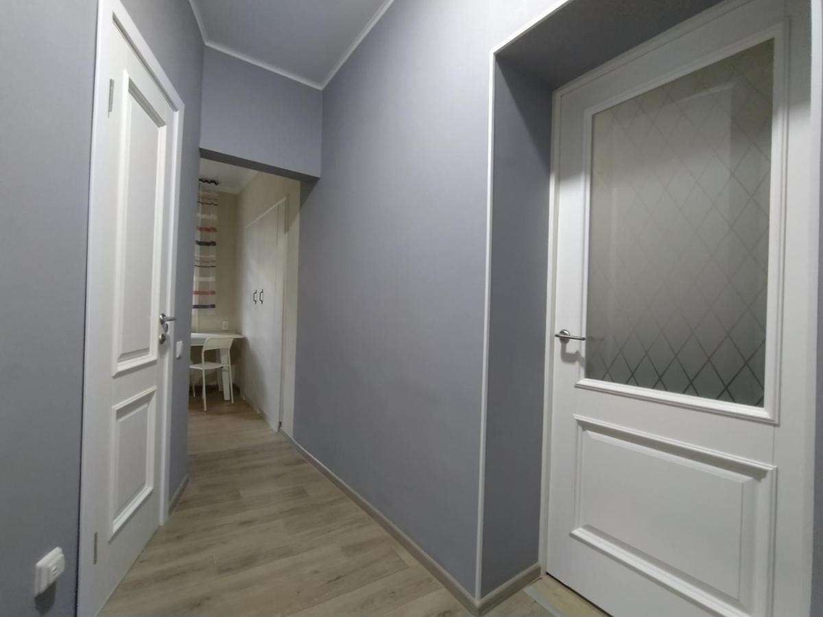 Apartamento Aura On Sydykova Street 290 Bishkek Exterior foto