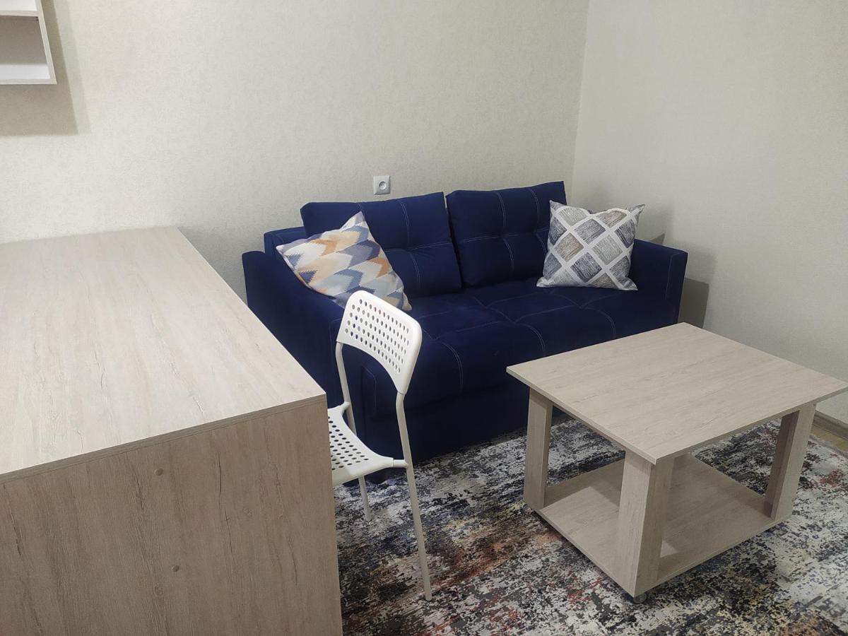 Apartamento Aura On Sydykova Street 290 Bishkek Exterior foto